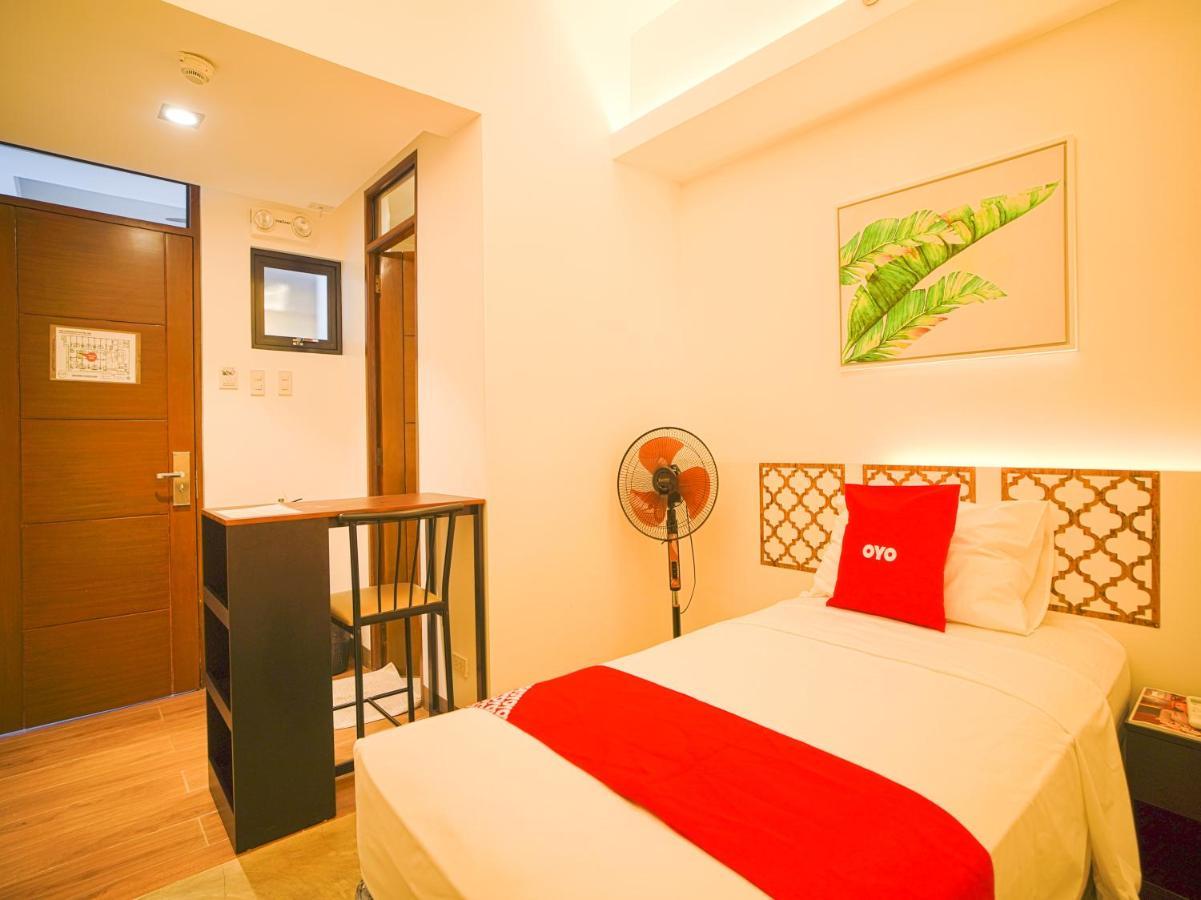 Capital O Oyo 785 The Greenhive Hotel Ibaan Ngoại thất bức ảnh